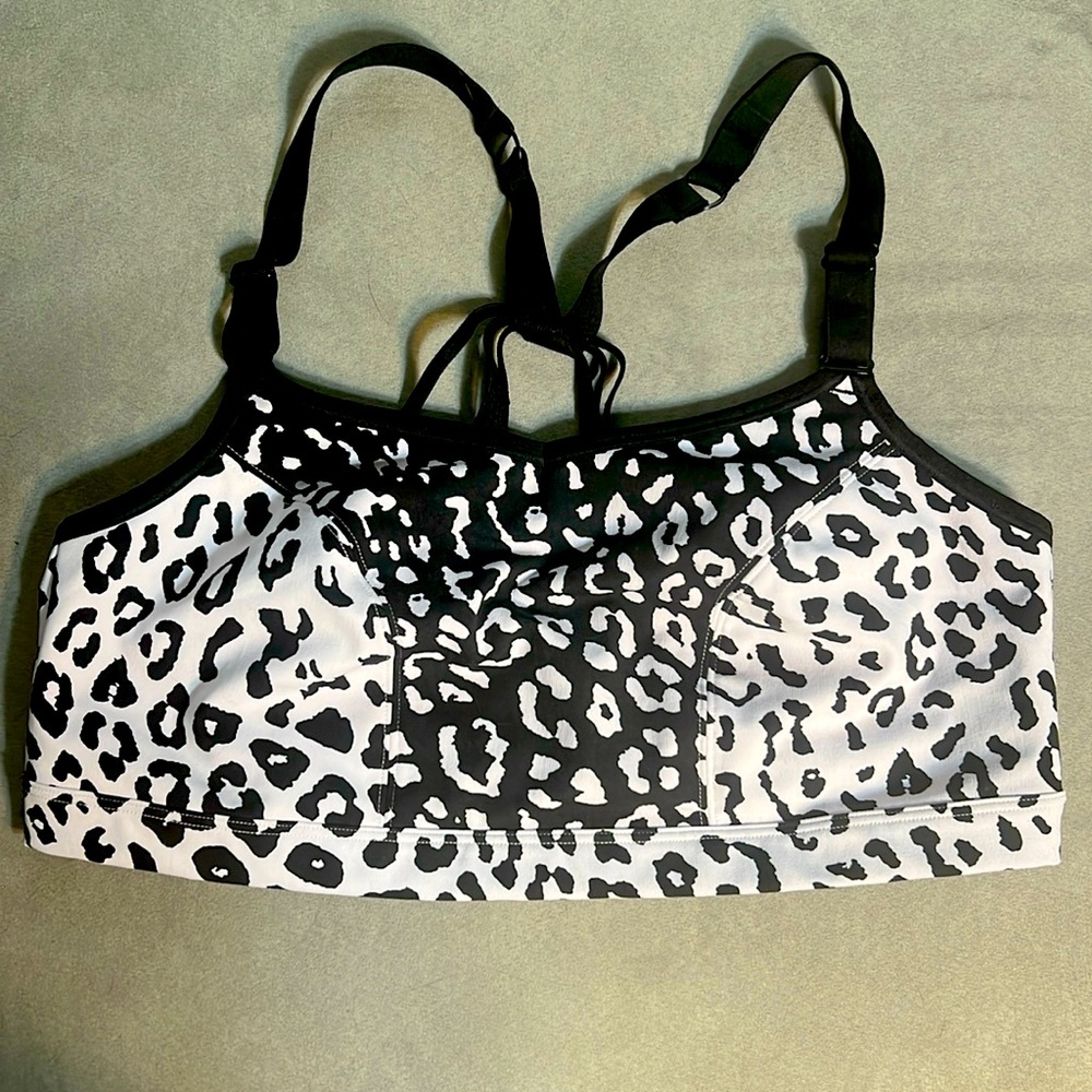 NWOT livi 14/16 bralette